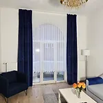 Apartment Charmante Und Moderne Altbauwohnung