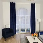Charmante Und Moderne Altbauwohnung * Hanôver