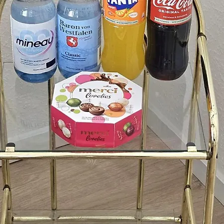 Charmante Und Moderne Altbauwohnung *