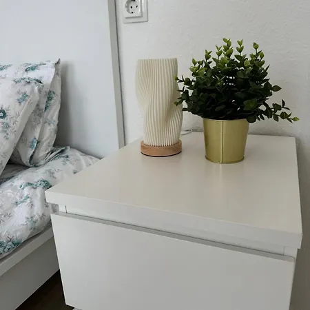 Charmante Und Moderne Altbauwohnung *