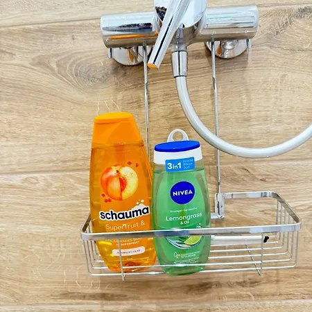 Charmante Und Moderne Altbauwohnung * Hanôver