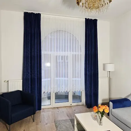 شقة Charmante Und Moderne Altbauwohnung