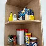 아파트 Charmante Und Moderne Altbauwohnung
